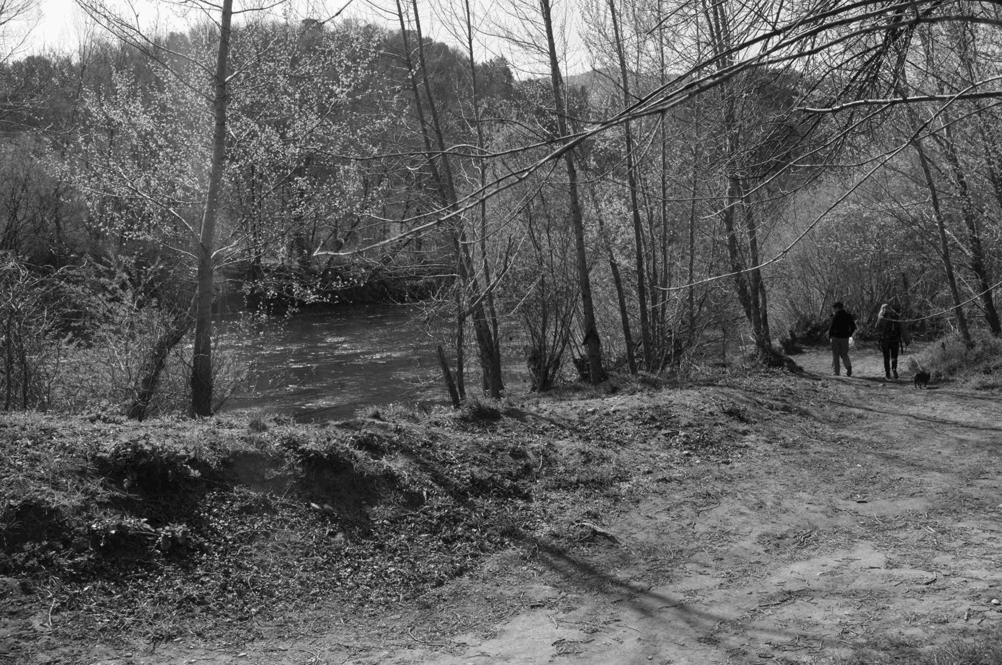 Des Lits Sur La Place Hérépian Dış mekan fotoğraf