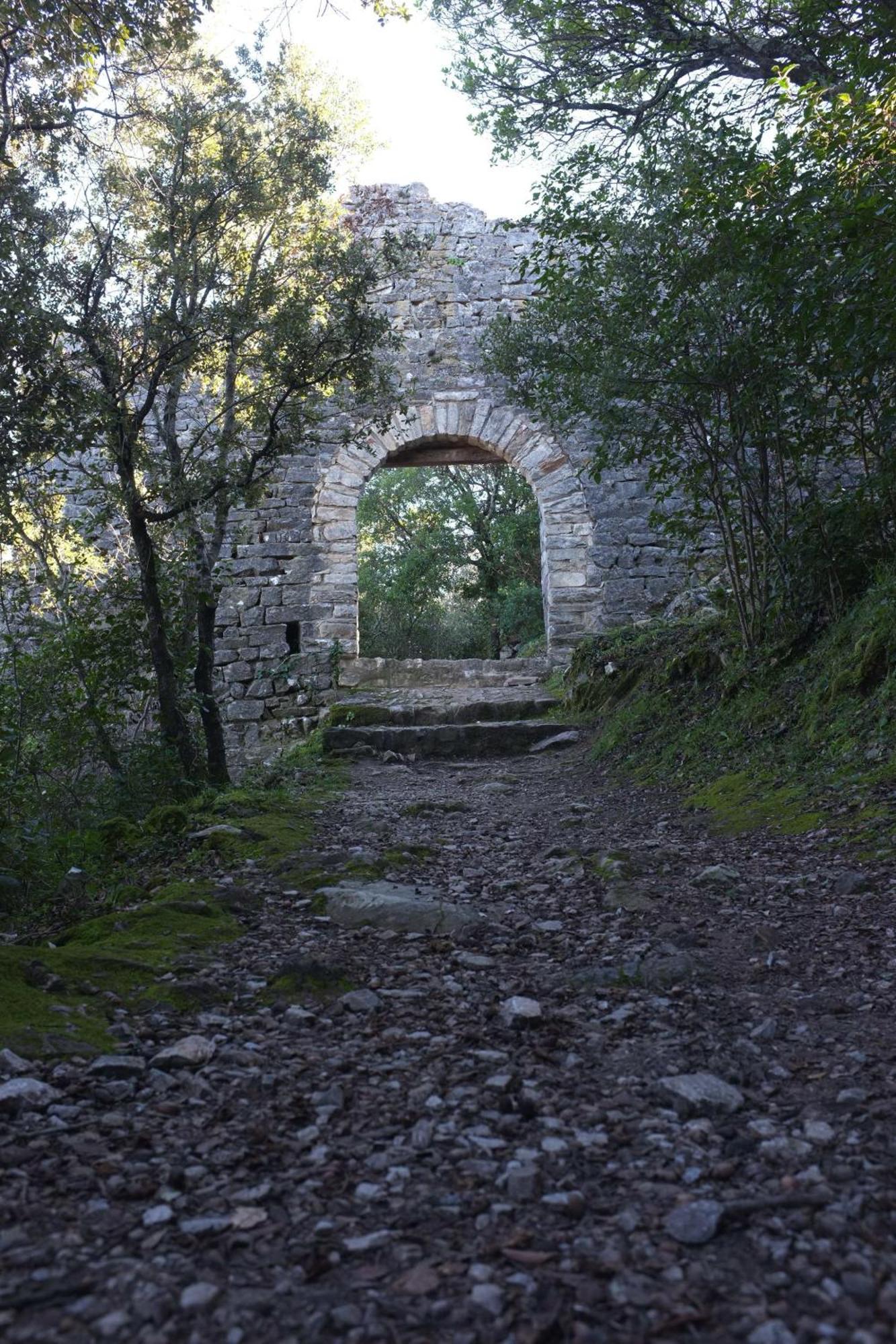 Des Lits Sur La Place Hérépian Dış mekan fotoğraf